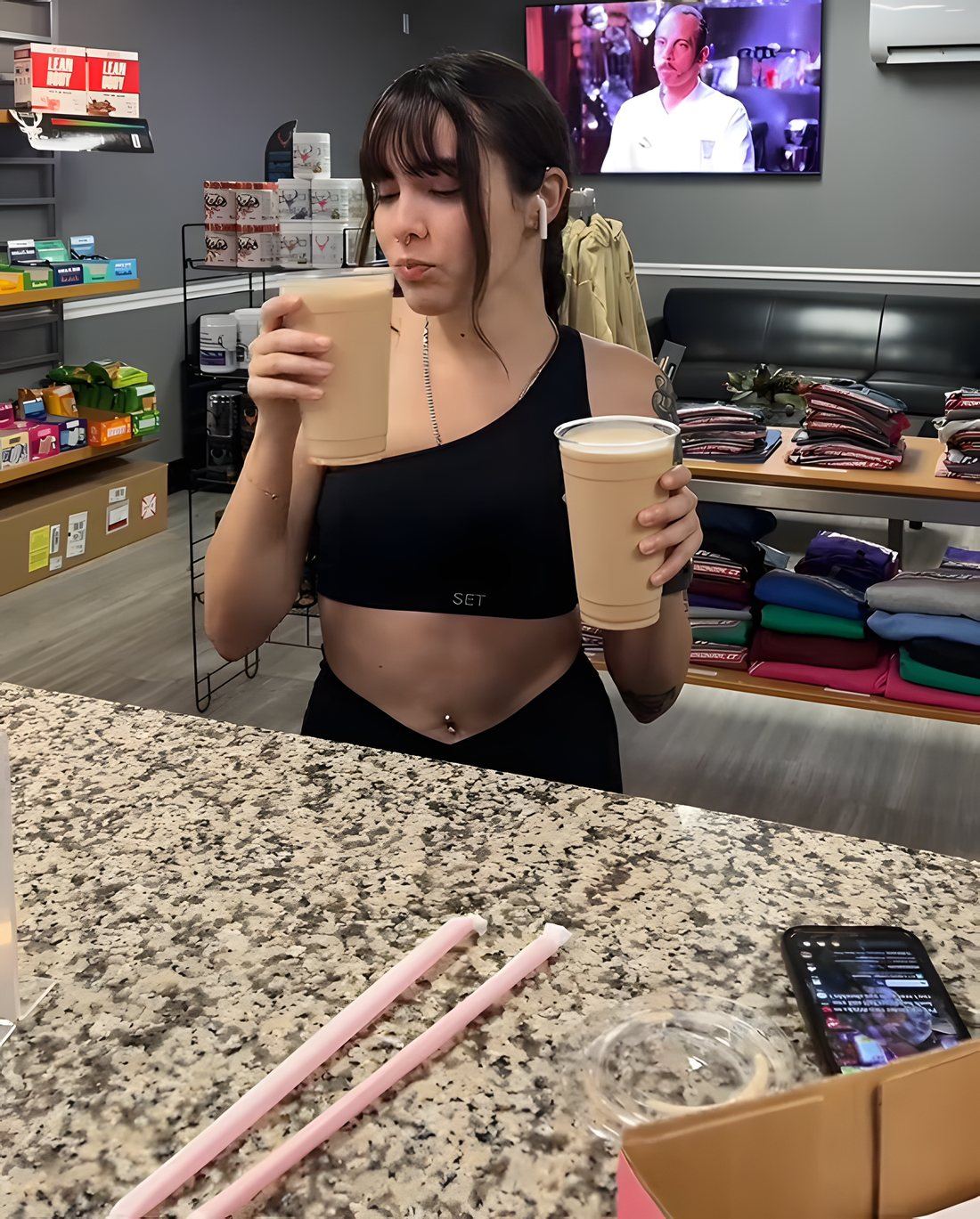 Member holding two shakes at the SFF shake bar